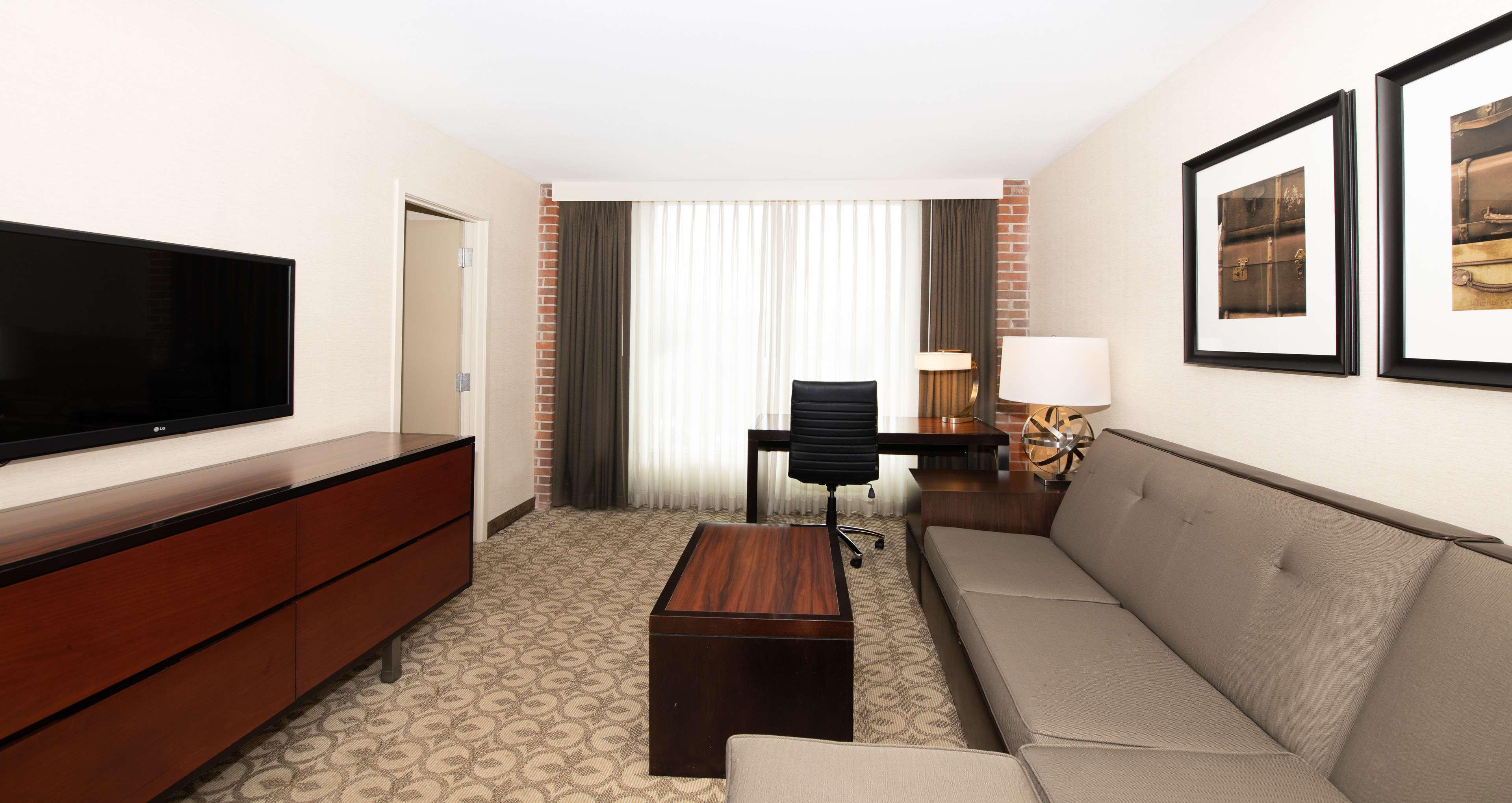 Doubletree Hotel & Suites Charleston Airport North Charleston Eksteriør bilde