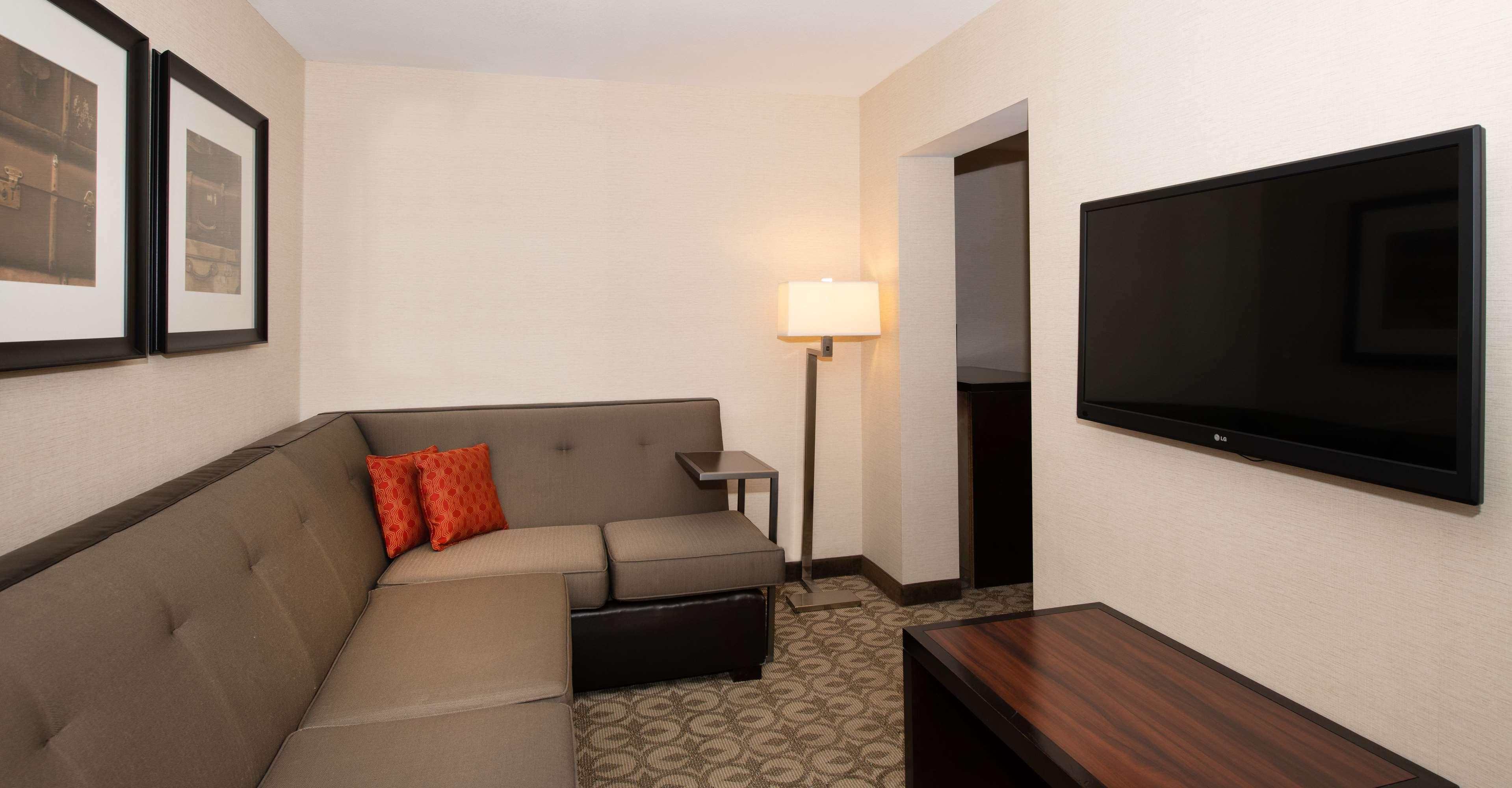 Doubletree Hotel & Suites Charleston Airport North Charleston Eksteriør bilde