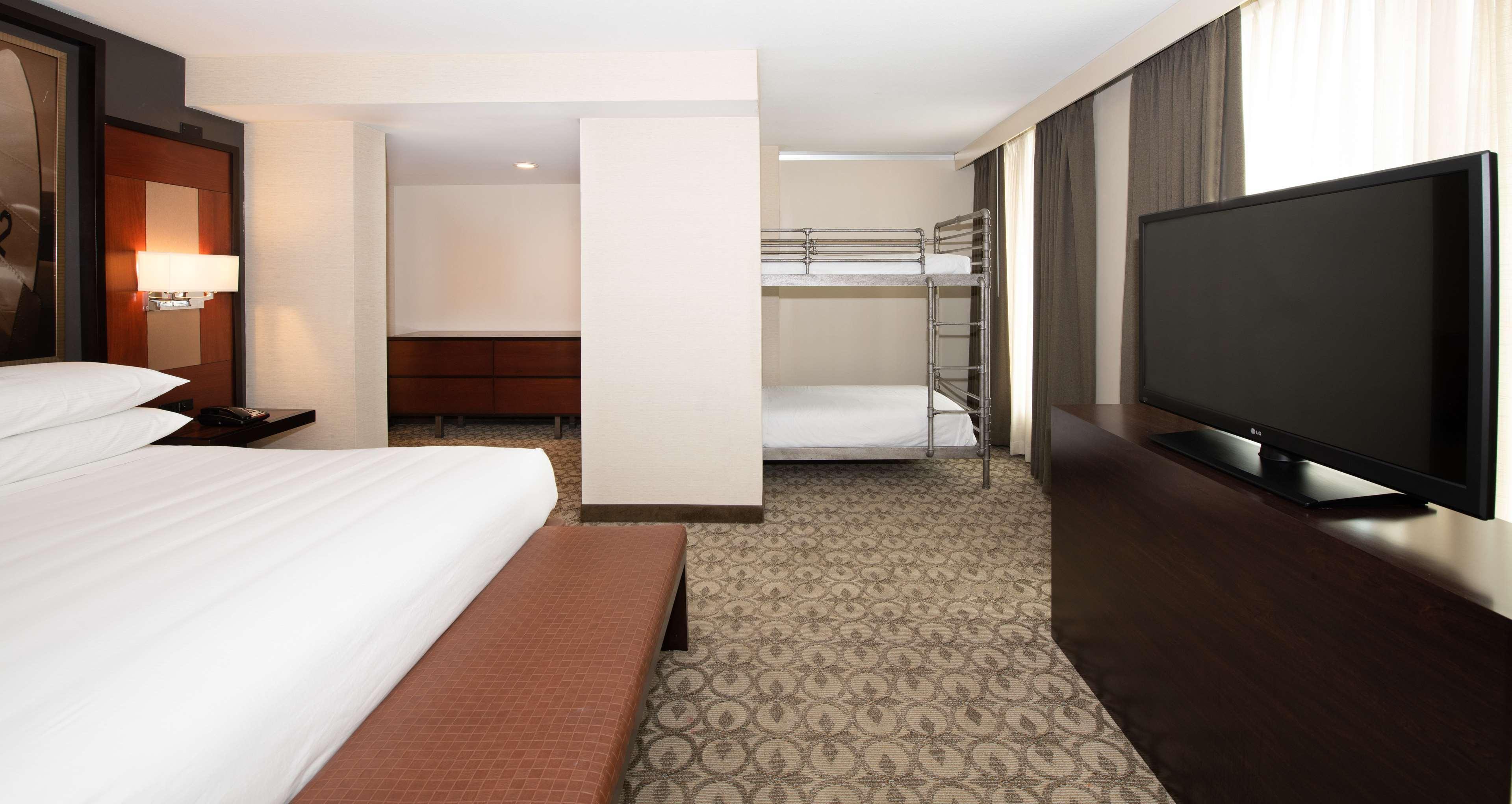 Doubletree Hotel & Suites Charleston Airport North Charleston Eksteriør bilde