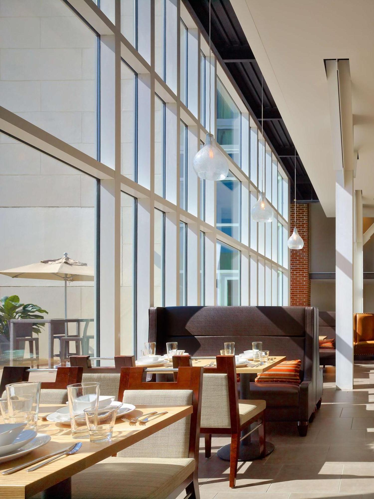 Doubletree Hotel & Suites Charleston Airport North Charleston Eksteriør bilde