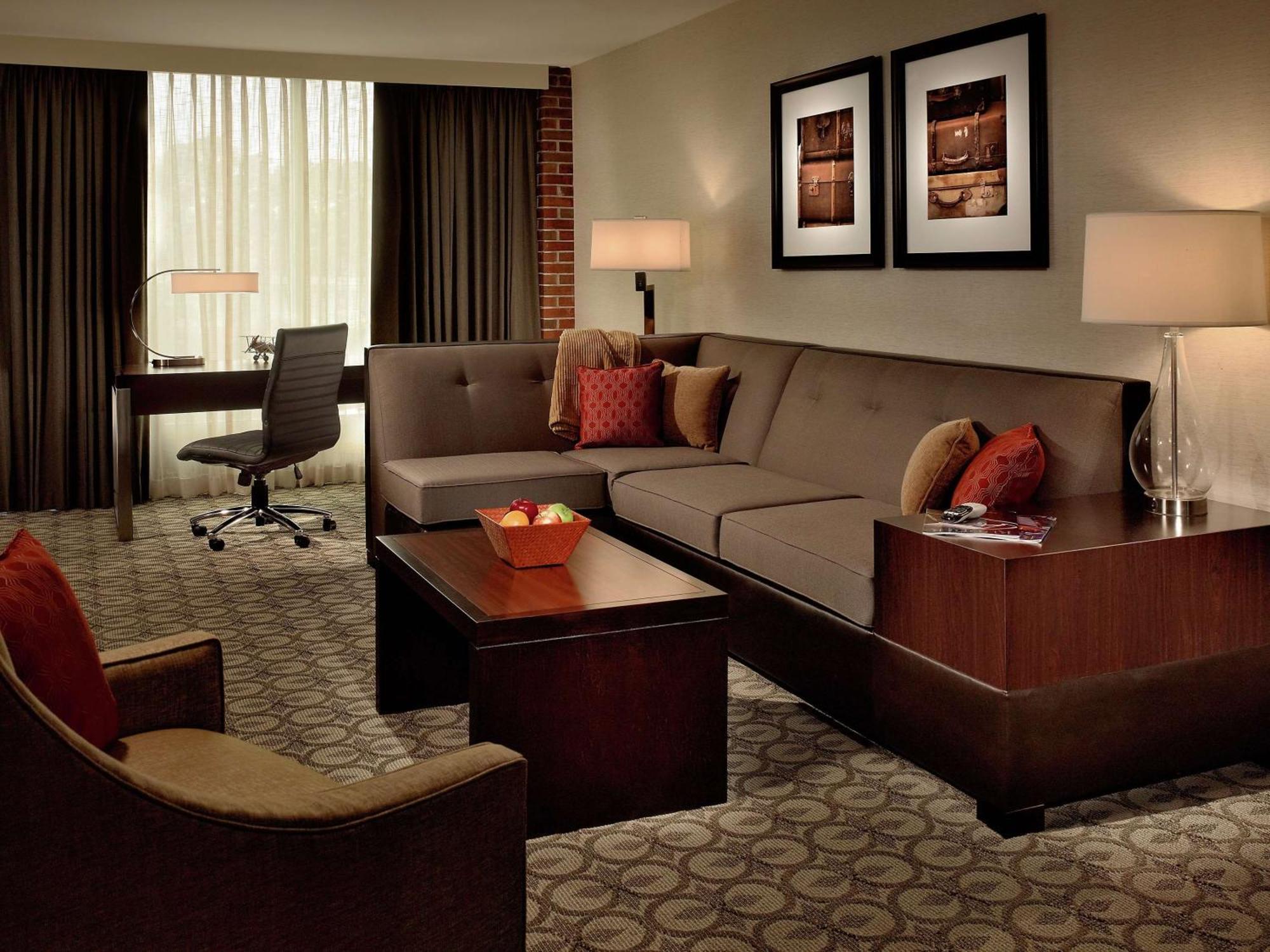 Doubletree Hotel & Suites Charleston Airport North Charleston Eksteriør bilde